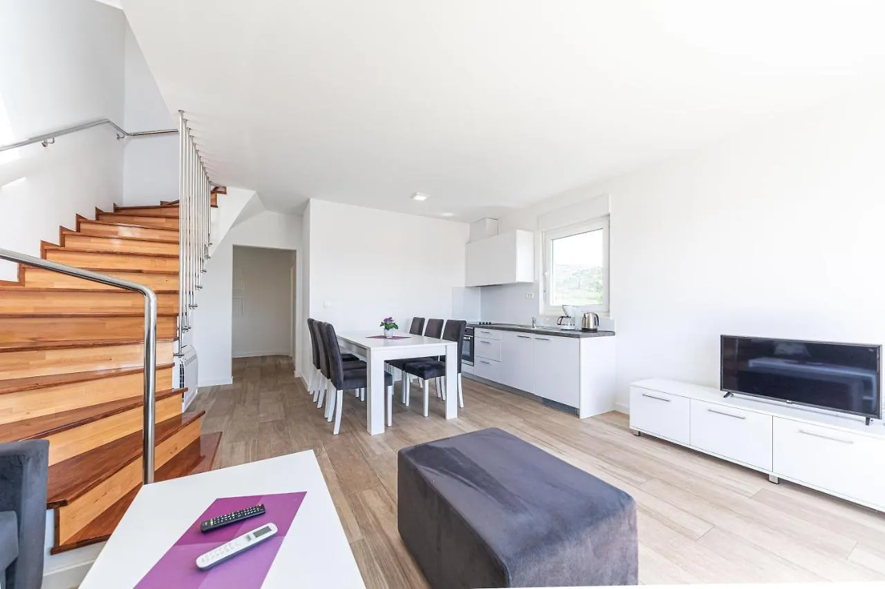 Panoramic View And Sea Apartment Trogir 0*,